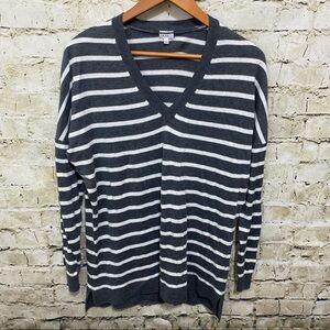 Crown & Ivy Gray White Striped V Neck Wool Blend Sweater